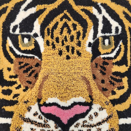 Handcrafted tiger face rug in organic cotton by Dhonk Craft, Ranthambore artisans