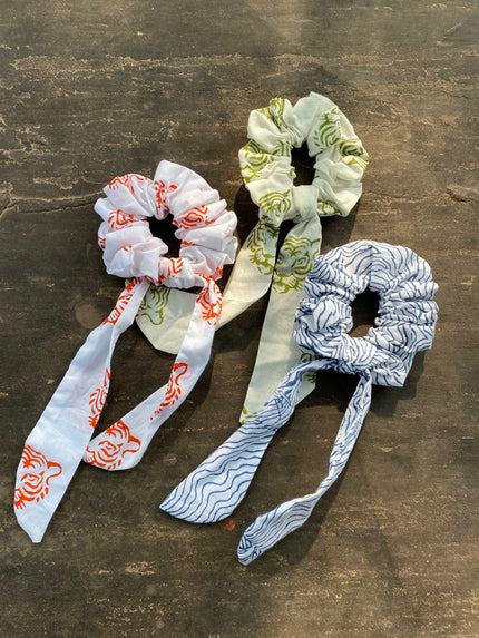 Stylish Scrunchies – Comfortable & Trendy Hair Accessories