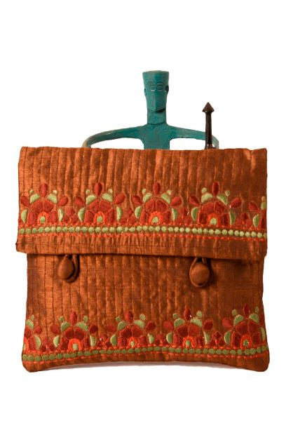 Honey  Purse – Elegant Embroidered Evening Bag for Women